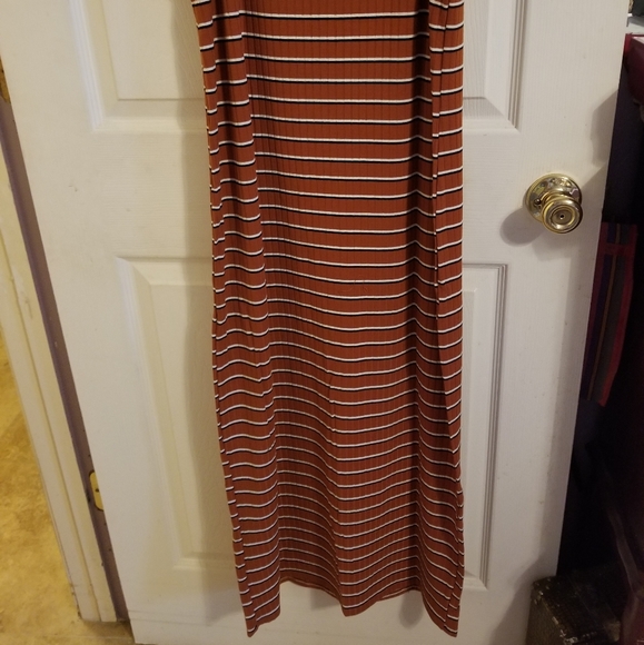 Planted Gold Button Front Midi Dress - Picture 8 of 8